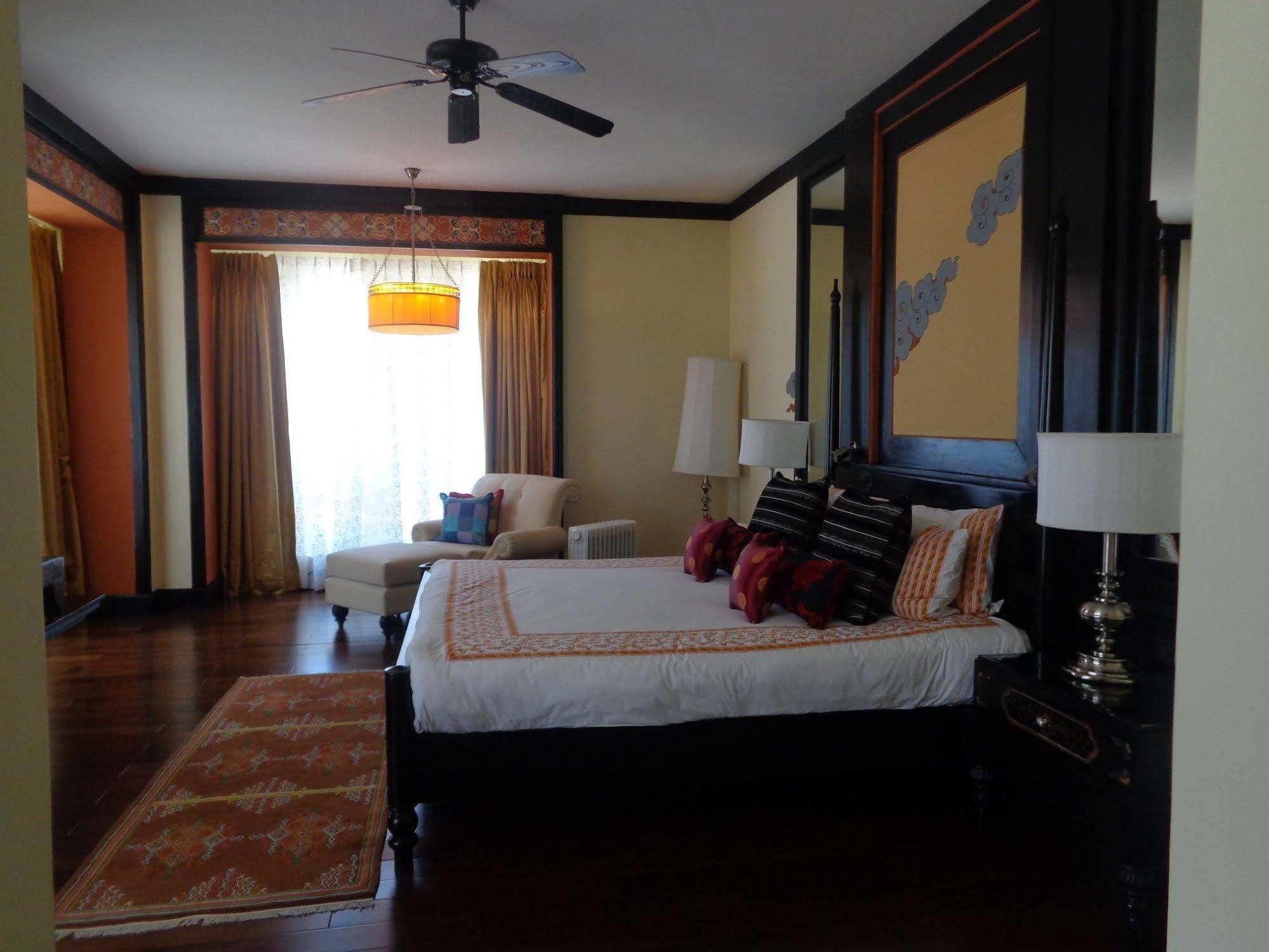 Hotel Pemako à Thimphou Extérieur photo