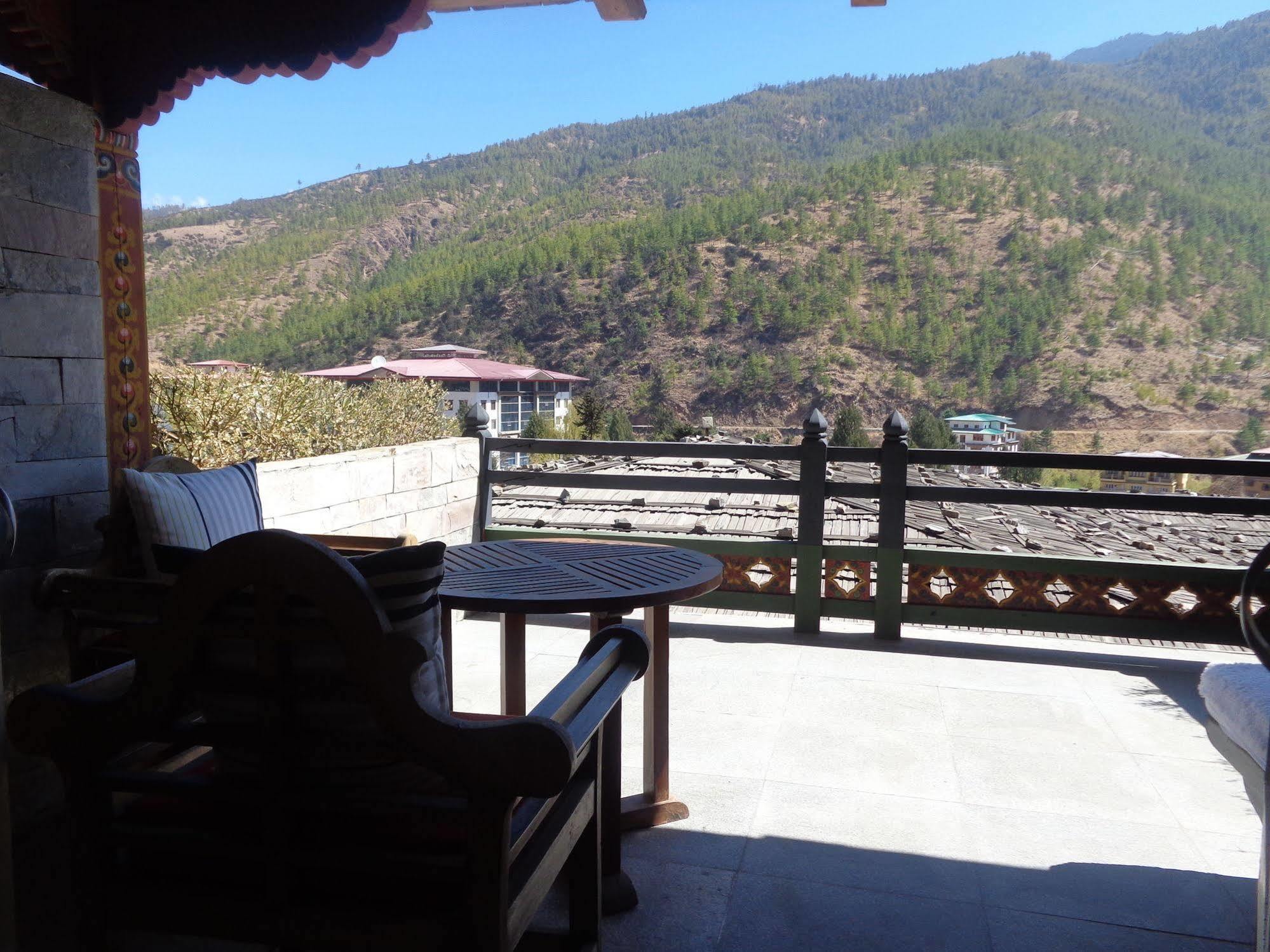 Hotel Pemako à Thimphou Extérieur photo
